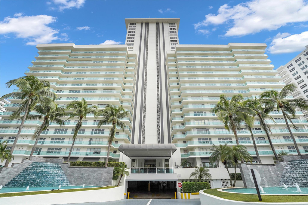 3900 Galt Ocean Drive - Photo 0