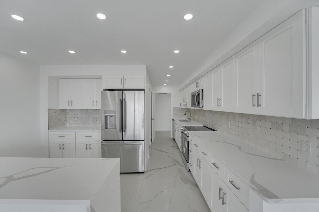 3900 Galt Ocean Drive - Photo 10