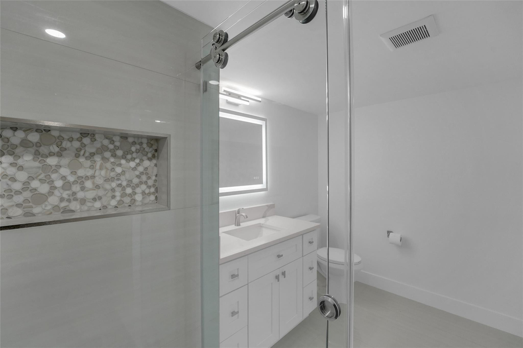 3900 Galt Ocean Drive - Photo 32