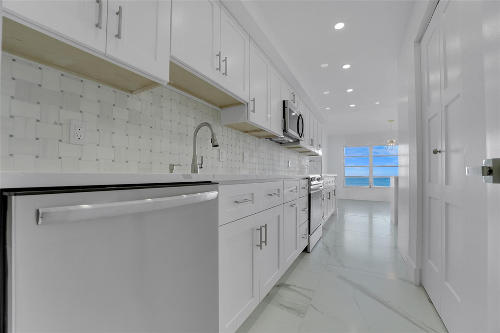 3900 Galt Ocean Drive - Photo 5