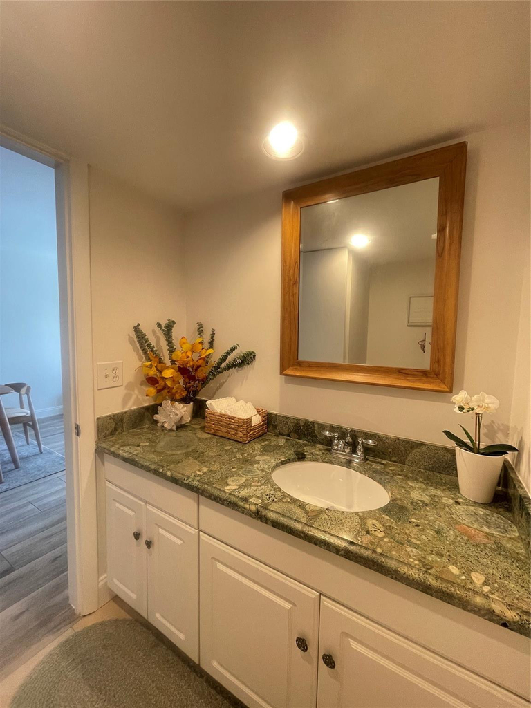 2708 Ne 14th Street Causeway - Photo 25