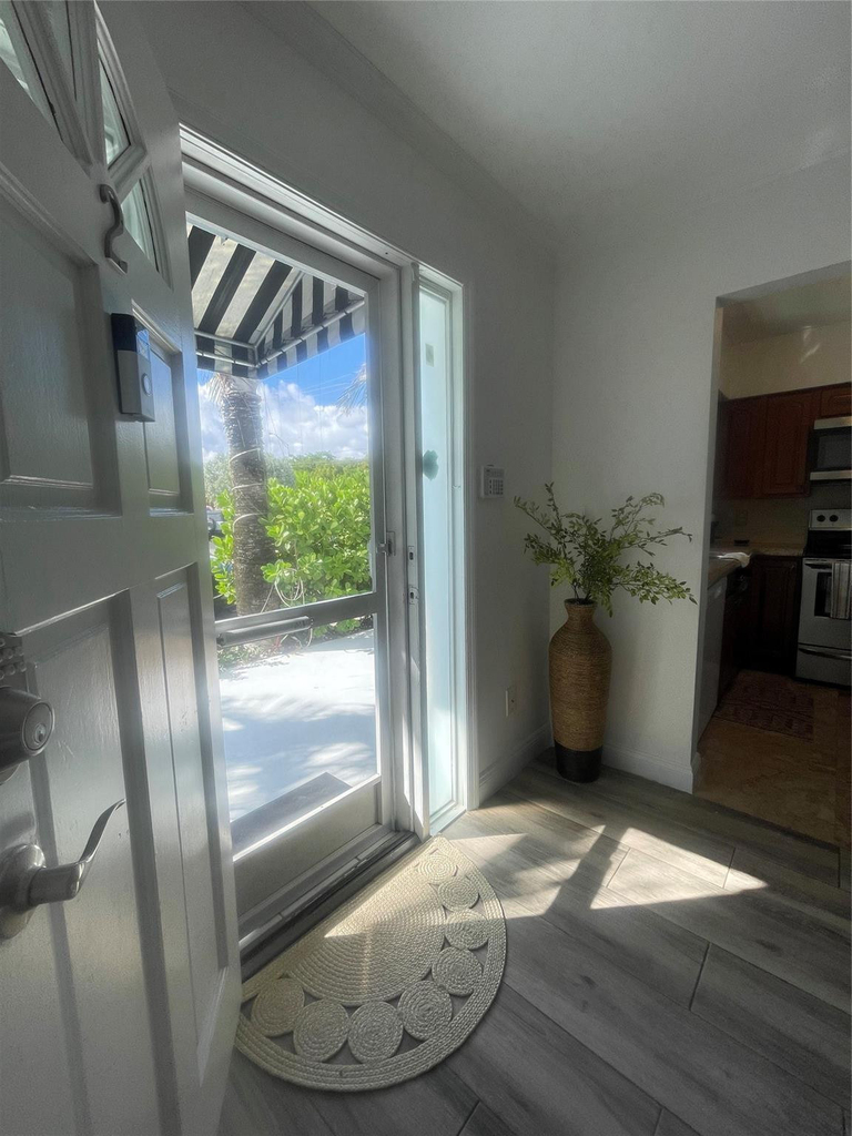 2708 Ne 14th Street Causeway - Photo 10