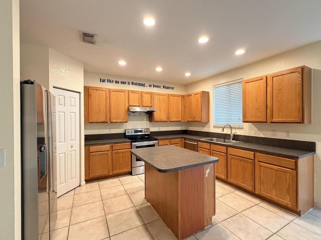2789 S Evergreen Circle - Photo 2