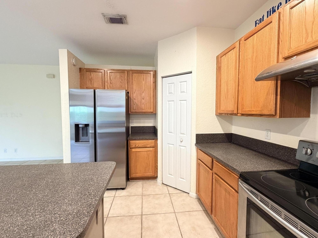 2789 S Evergreen Circle - Photo 4