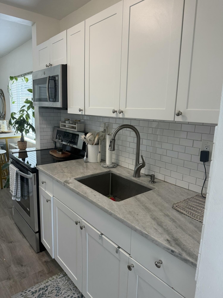 1830 Garfield Street - Photo 0