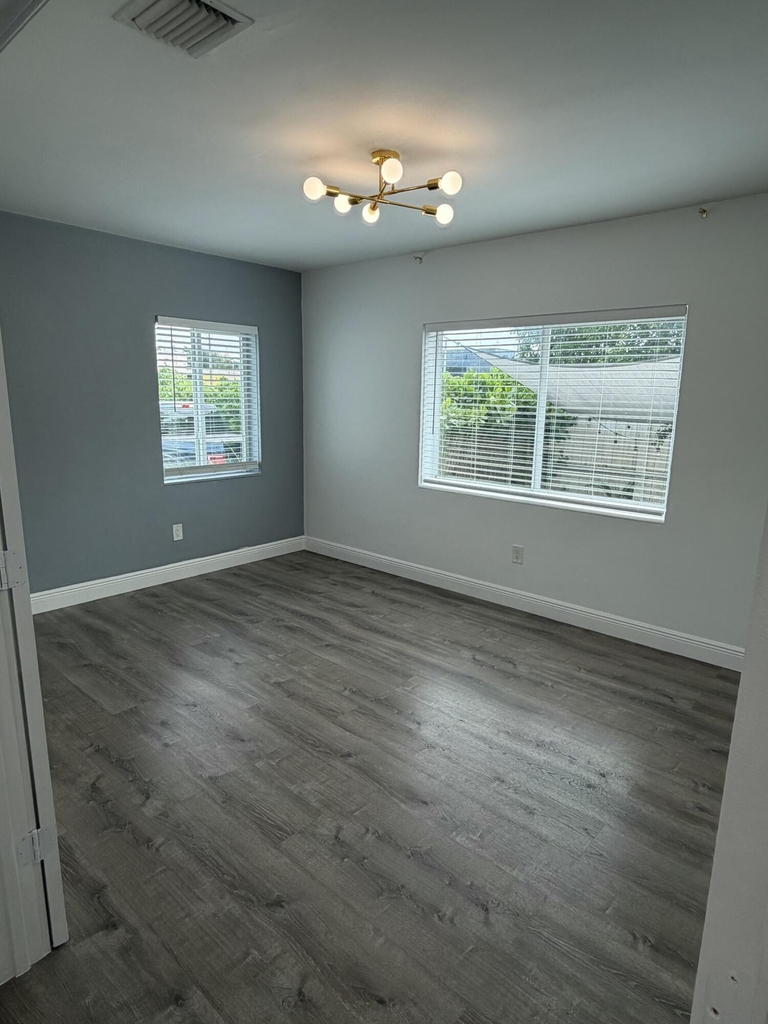 1830 Garfield Street - Photo 6