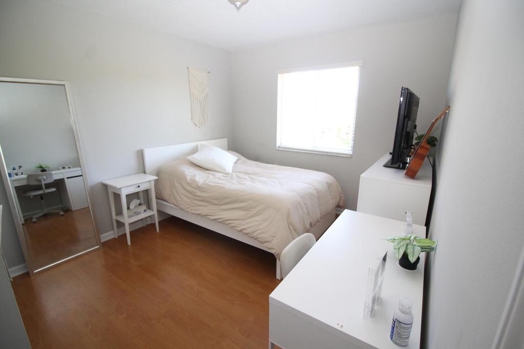 1396 Banyan Way - Photo 11