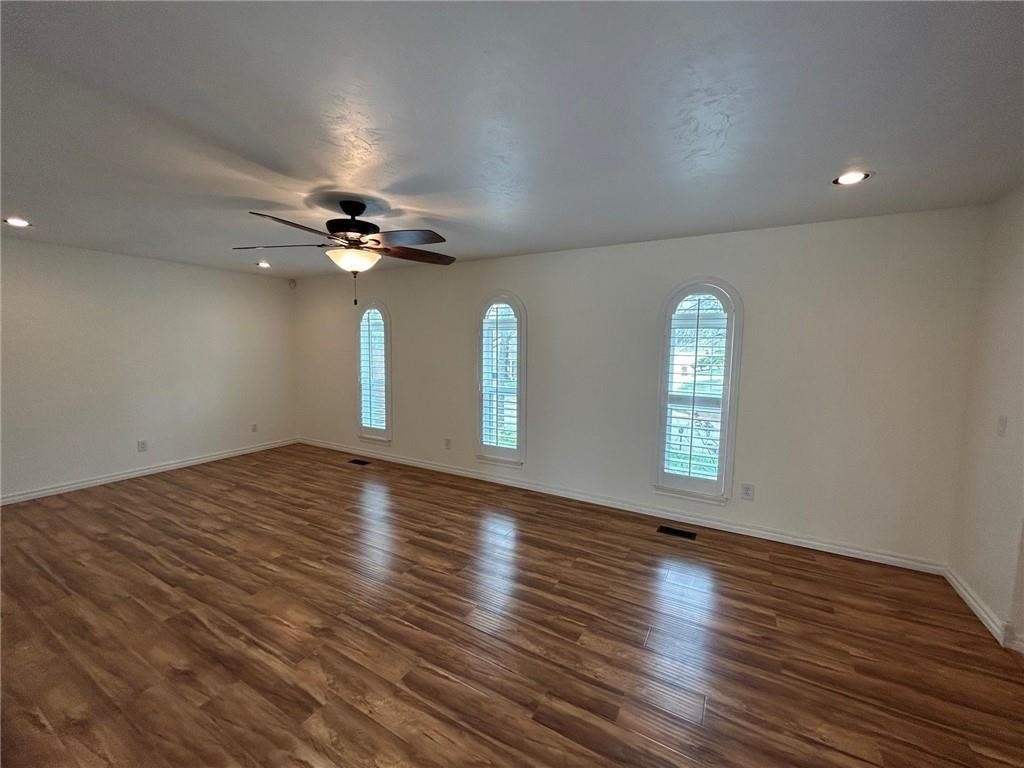 908 East Drive - Photo 4