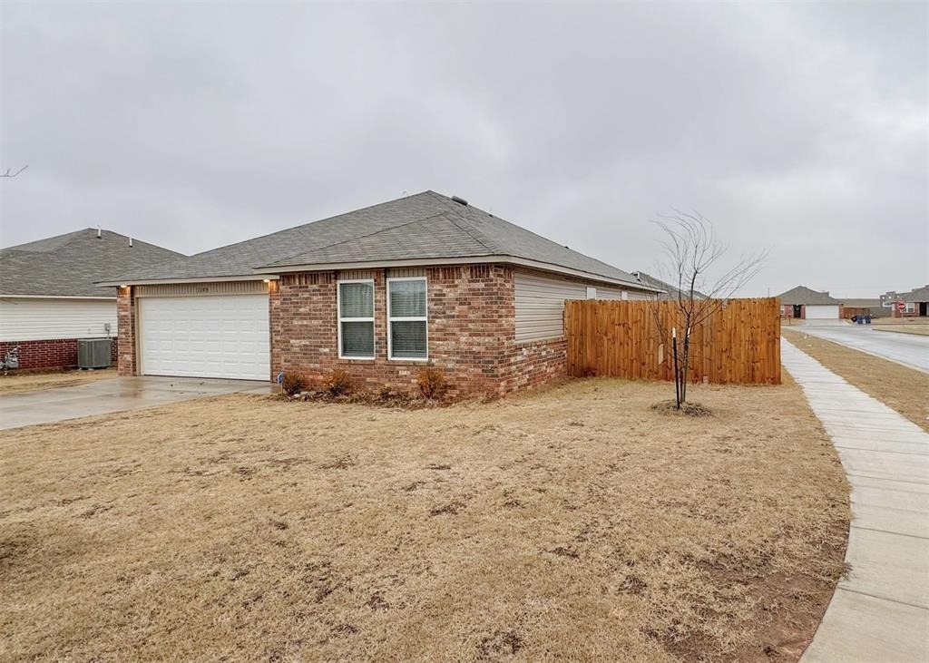 1109 S Appaloosa Lane - Photo 0