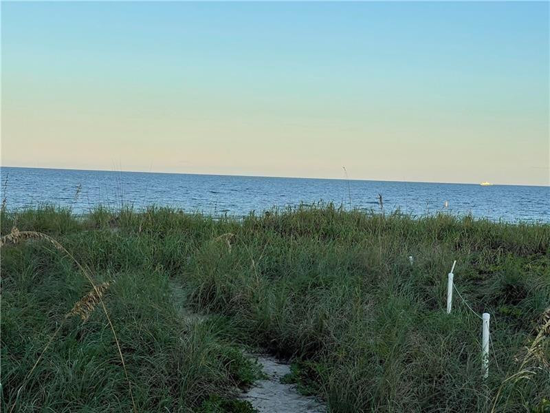 4564 El Mar Drive - Photo 2