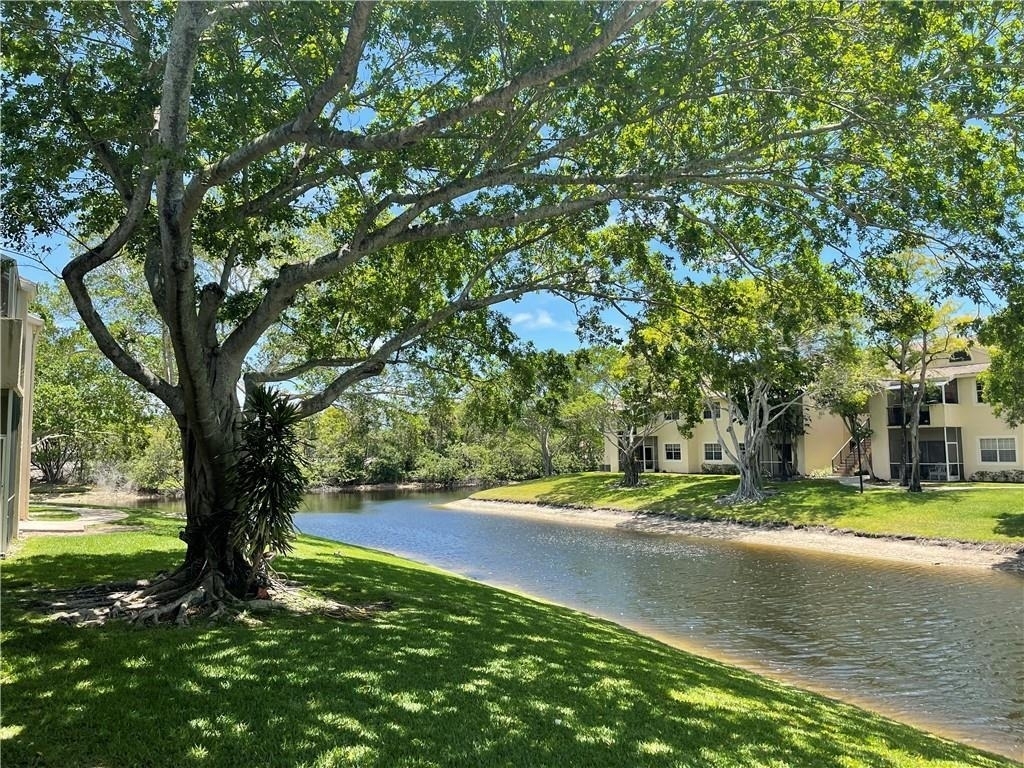640 Cypress Club Way - Photo 15