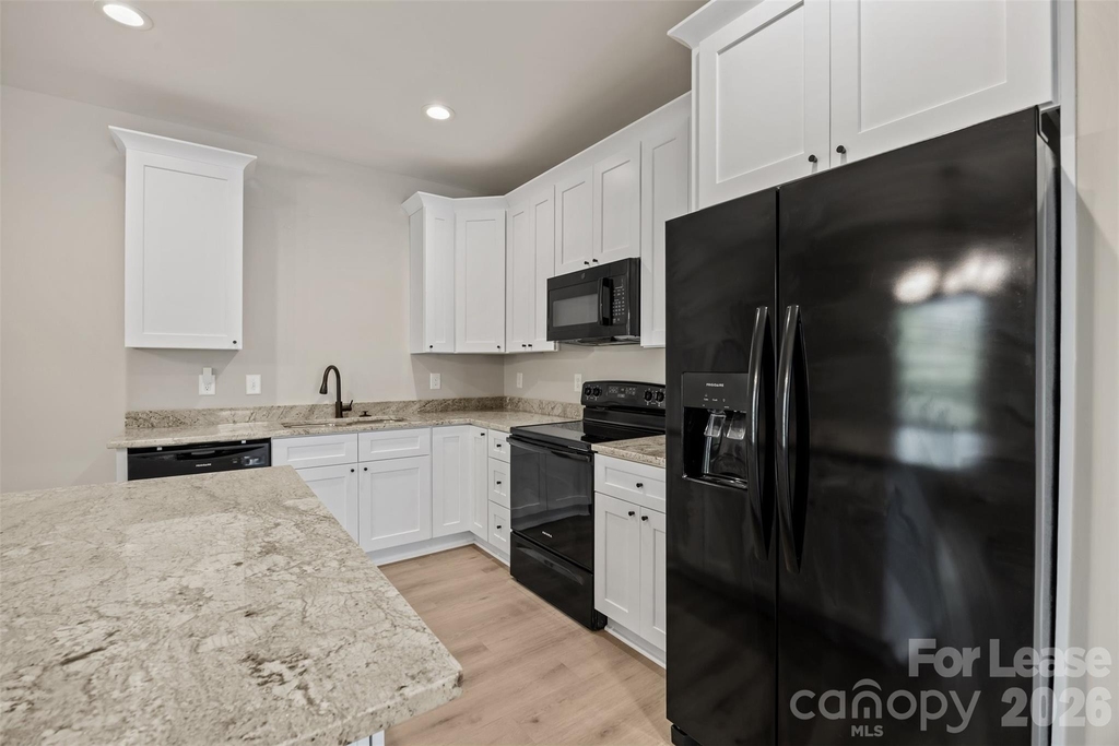 3130 Celia Avenue - Photo 18