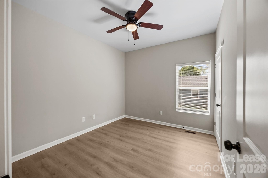 3130 Celia Avenue - Photo 14