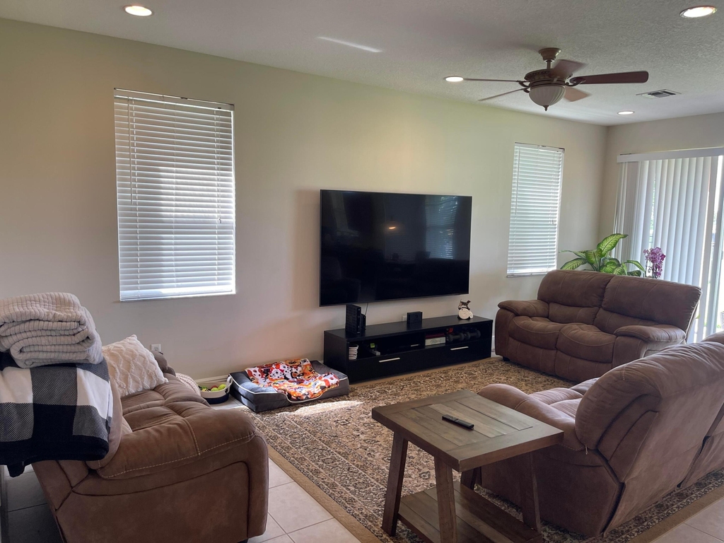 9828 Stover Way - Photo 9