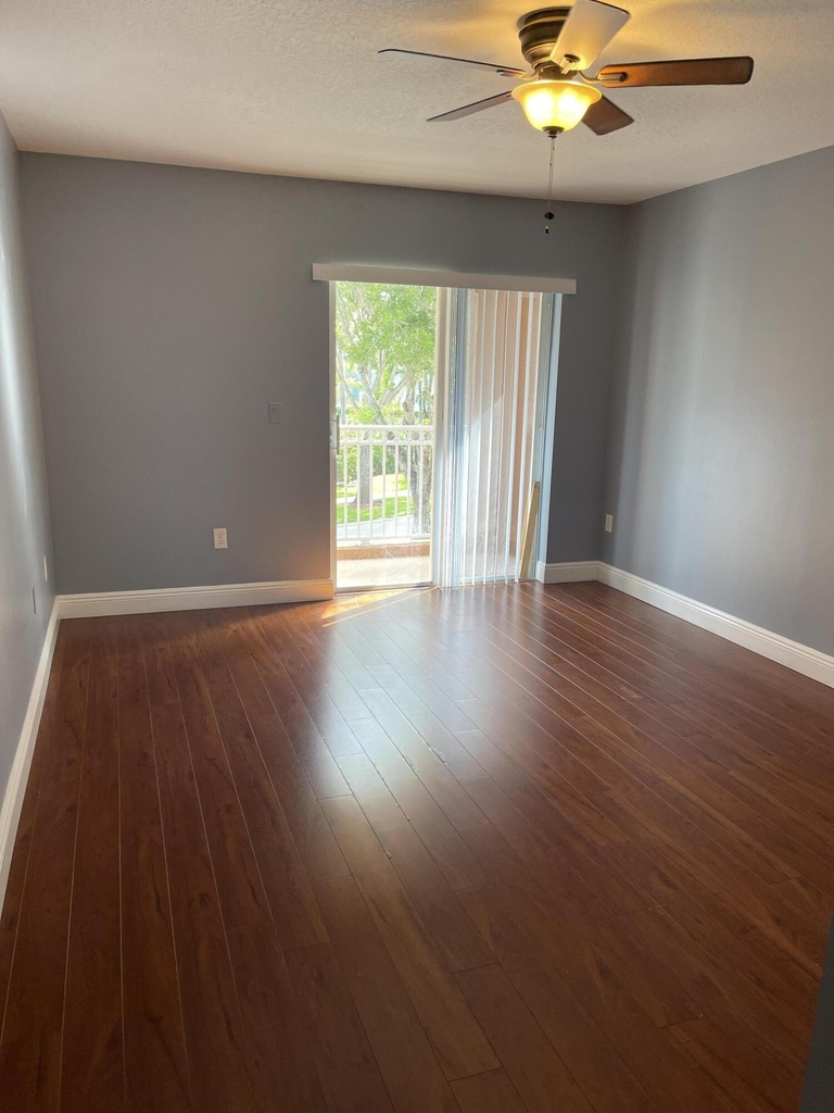 9828 Stover Way - Photo 12