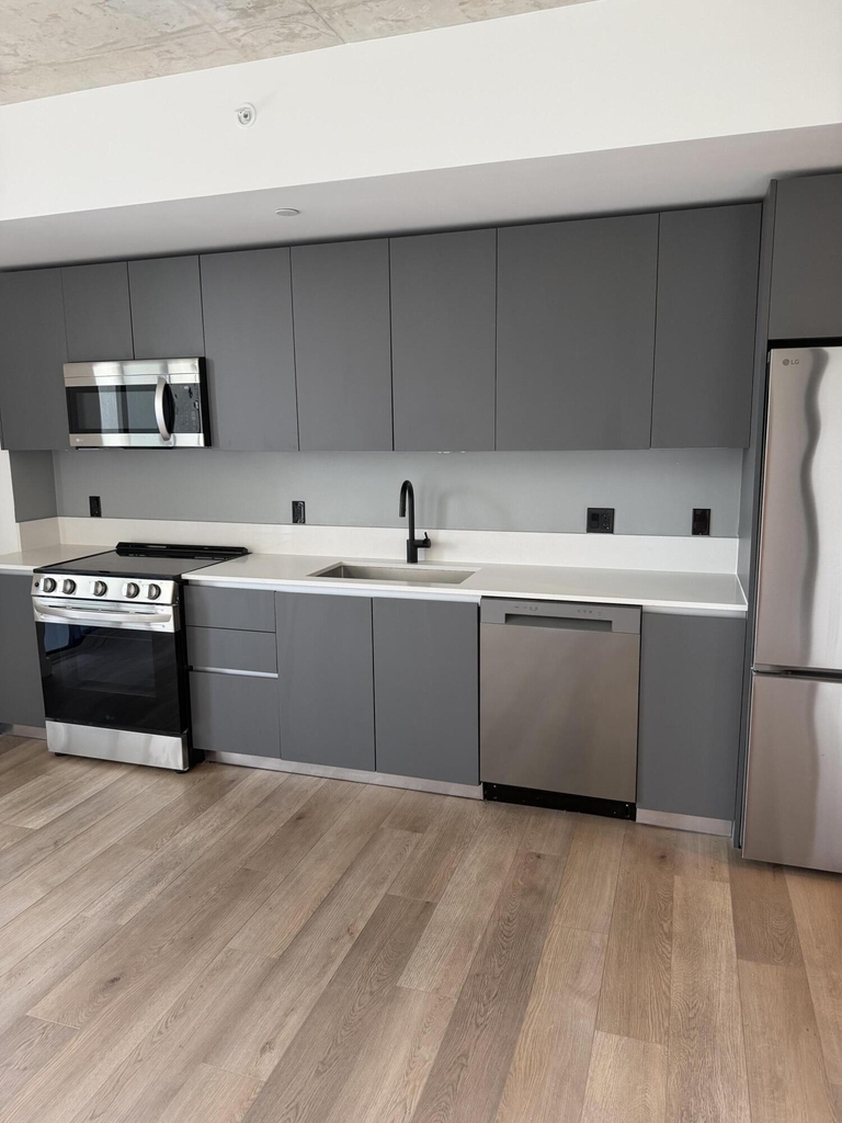 307 Sw 5th - Photo 3