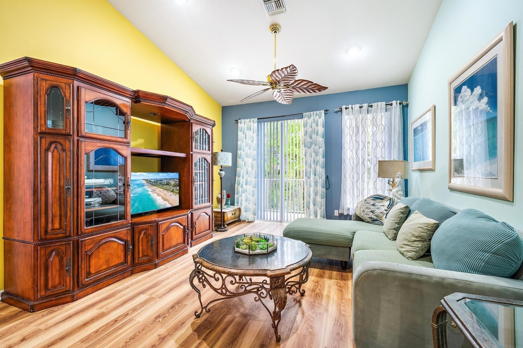 9224 Wentworth Lane - Photo 1
