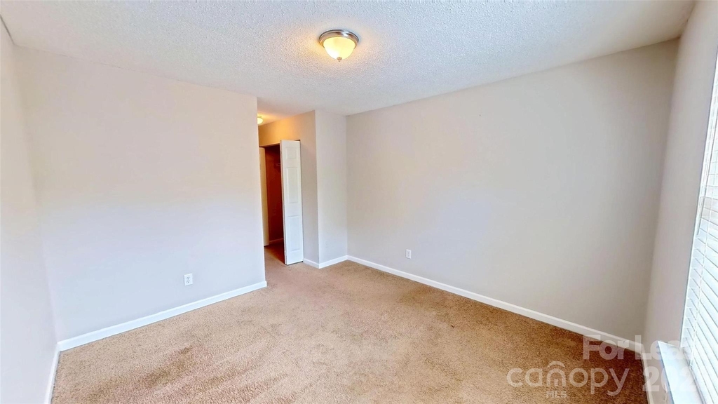2205 Cigar Court - Photo 8