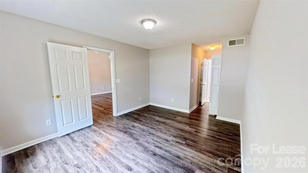 2205 Cigar Court - Photo 5