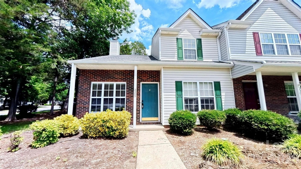 2205 Cigar Court - Photo 0