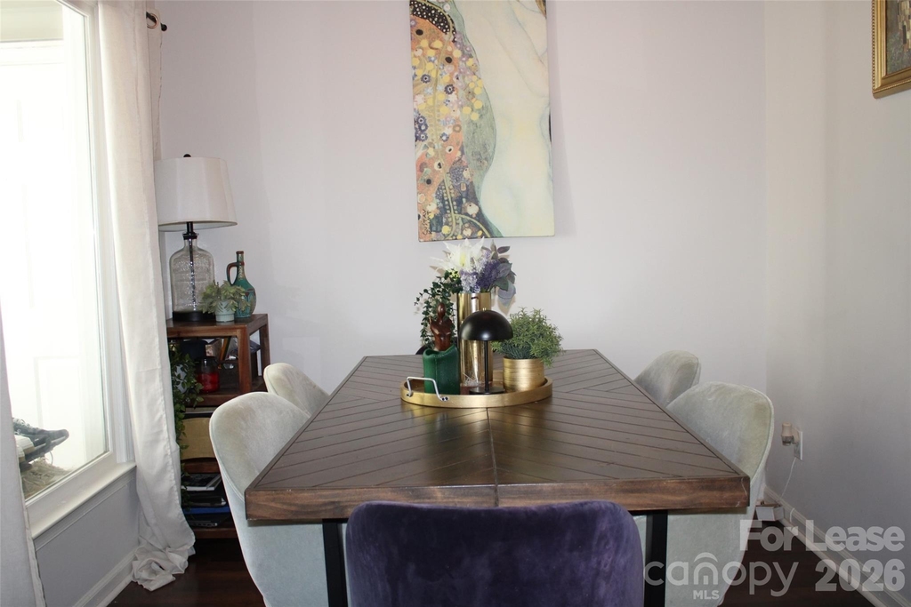 430 Queens Road - Photo 9