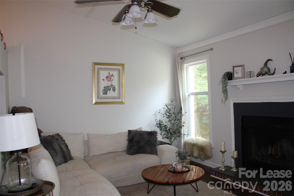 430 Queens Road - Photo 6