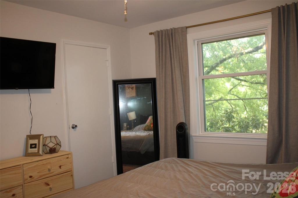 430 Queens Road - Photo 13