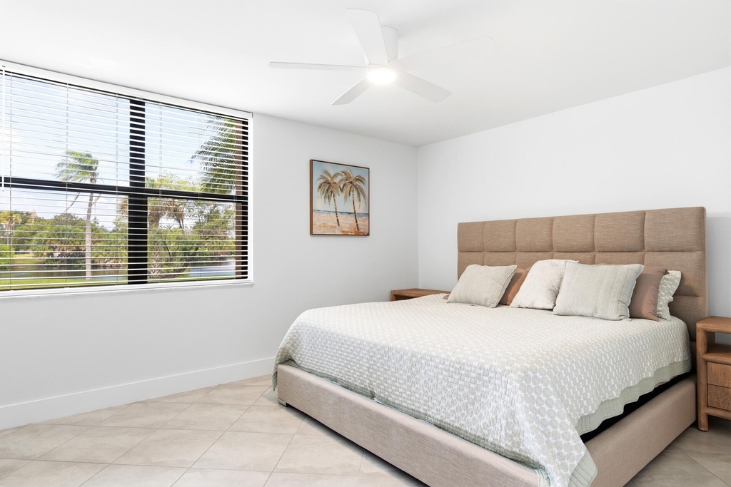 2455 Lindell Boulevard - Photo 13