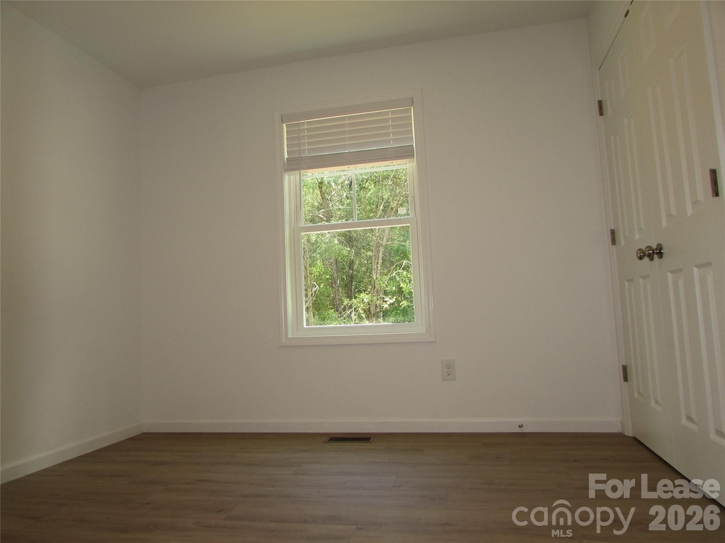 111 Dorchester Lane - Photo 8
