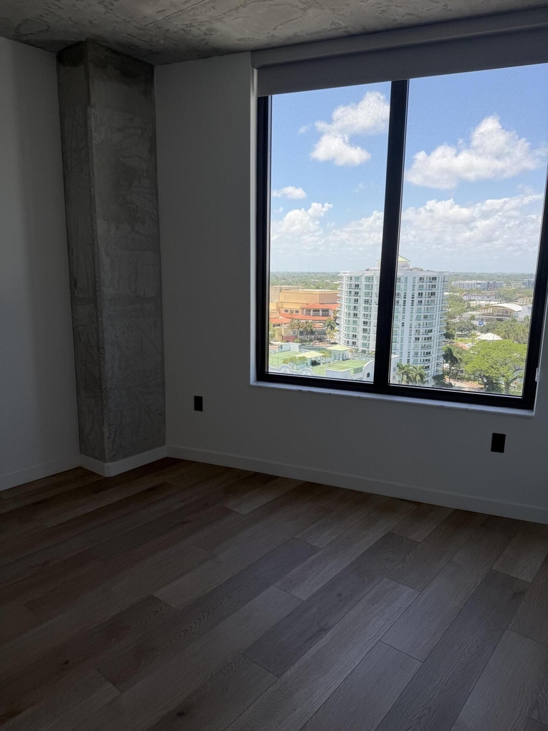 307 Sw 5th - Photo 5