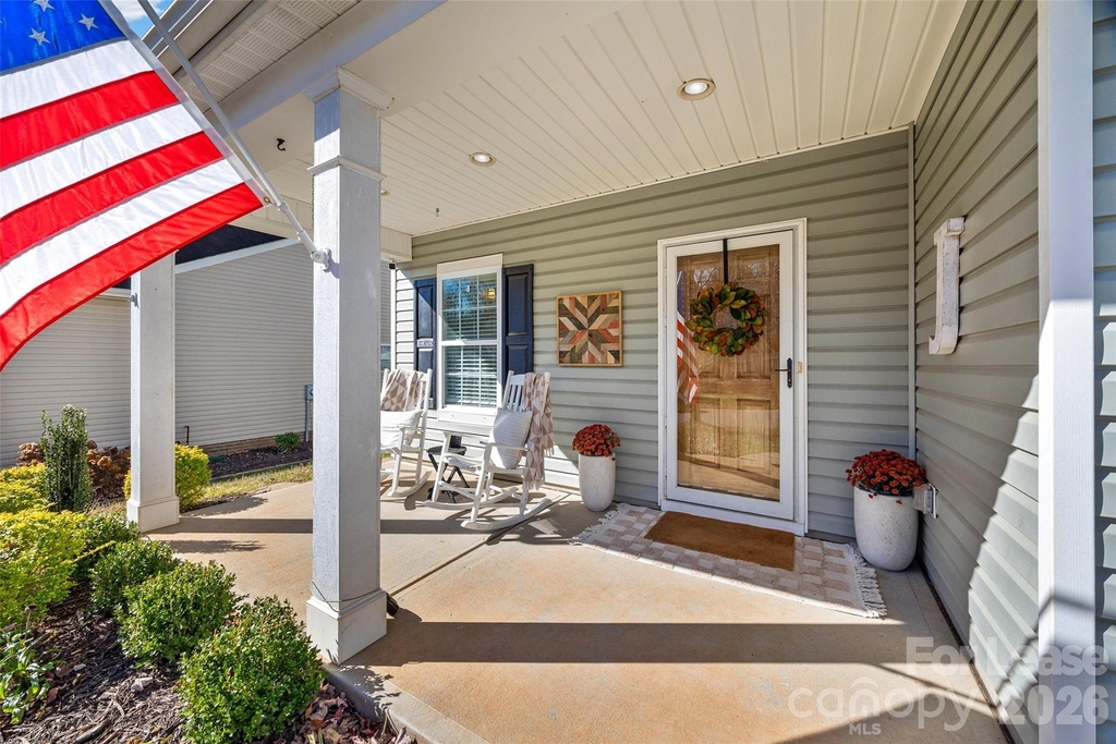 1668 Beleek Ridge Lane - Photo 1