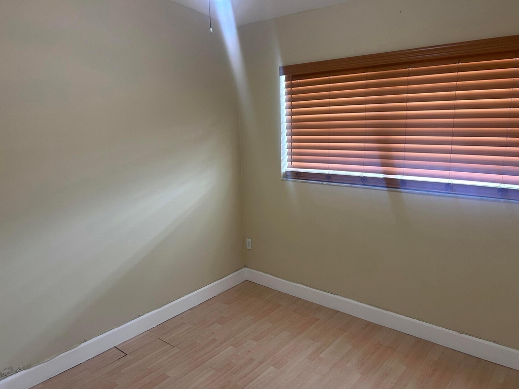 18310 Mediterranean Boulevard - Photo 4