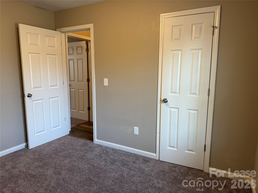2335 Carmine Street - Photo 15