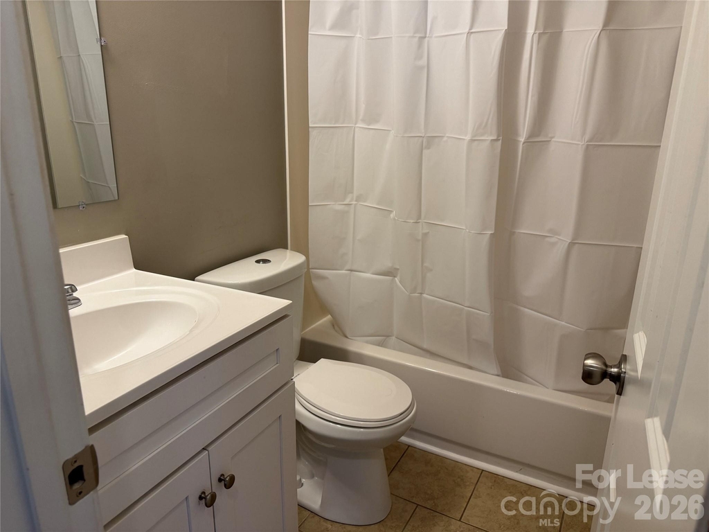 2335 Carmine Street - Photo 11