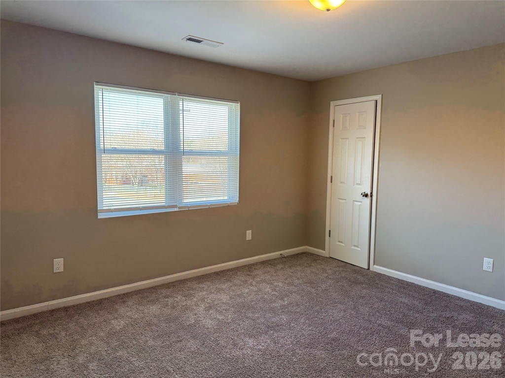 2335 Carmine Street - Photo 9