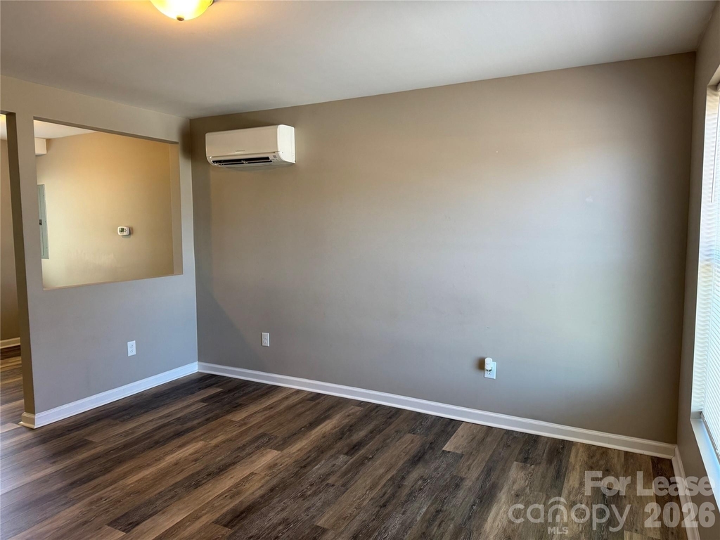 2335 Carmine Street - Photo 1