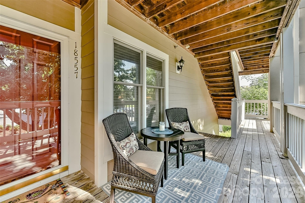 18557 Vineyard Point Lane - Photo 3