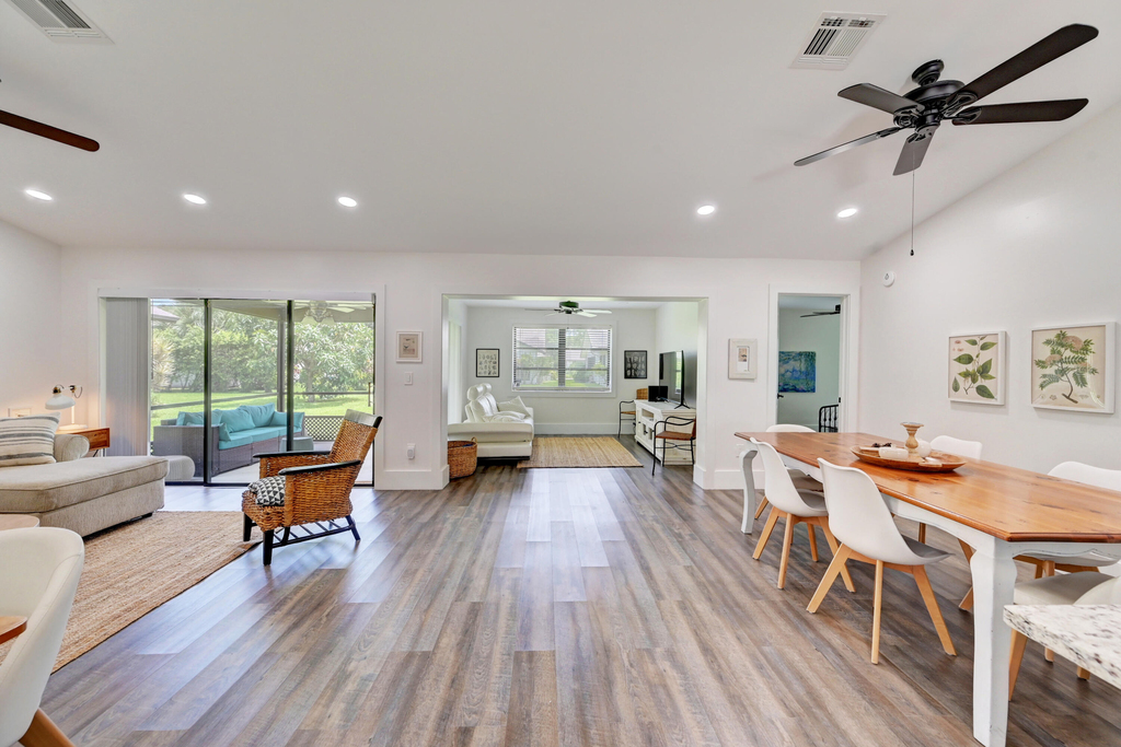 2756 Carnation Court - Photo 2