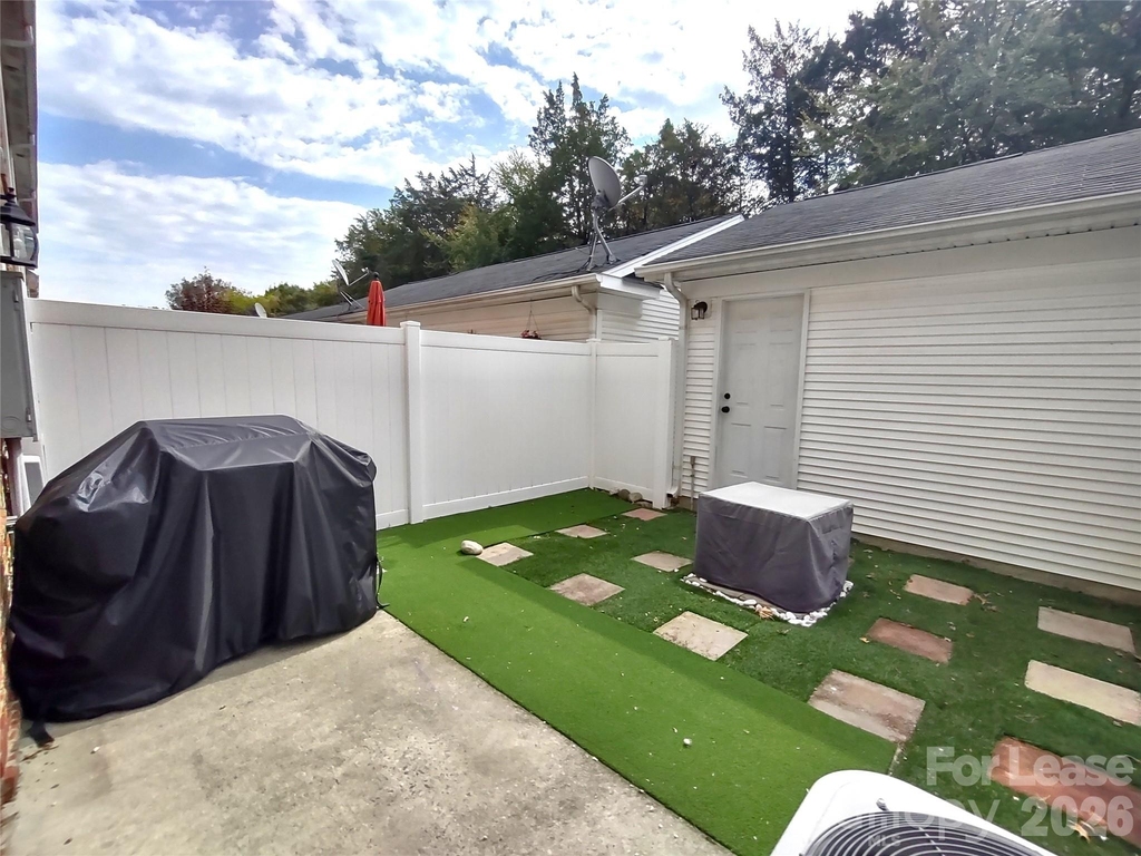 8606 Beaver Creek Drive - Photo 17