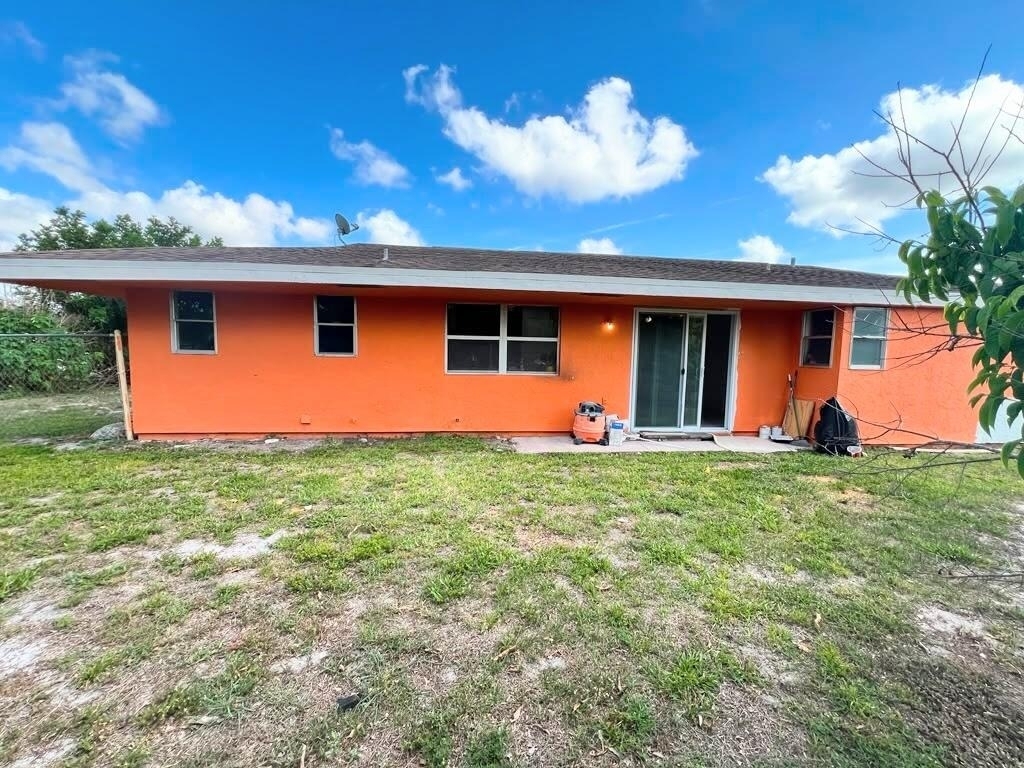 311 Sw Homeland Road - Photo 23