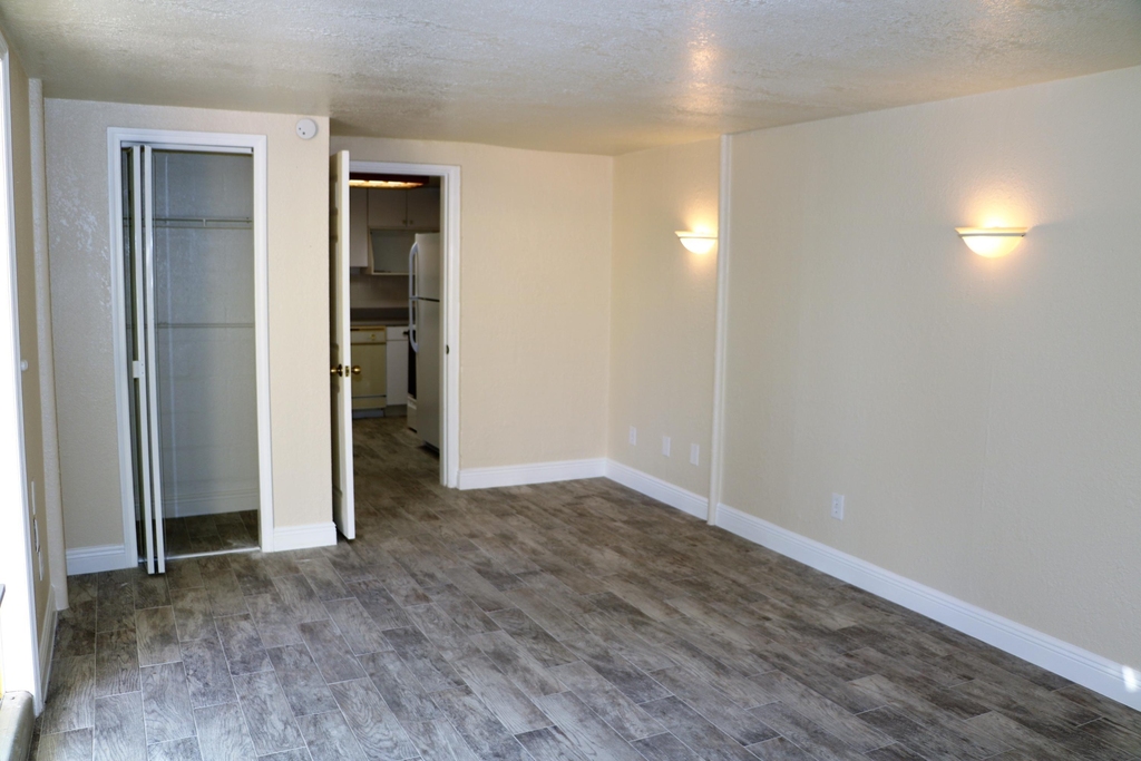 1021 S N Street - Photo 17