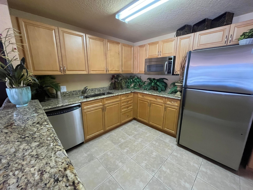 1000 Spanish River Road - Photo 26