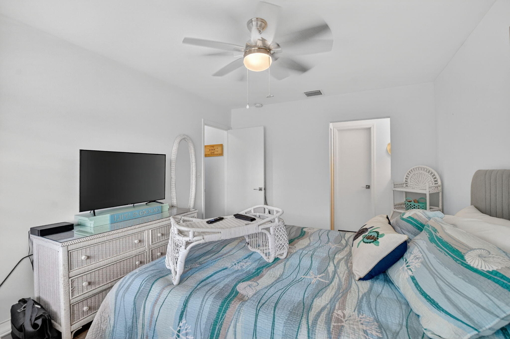 1050 Nw 13th Street - Photo 16