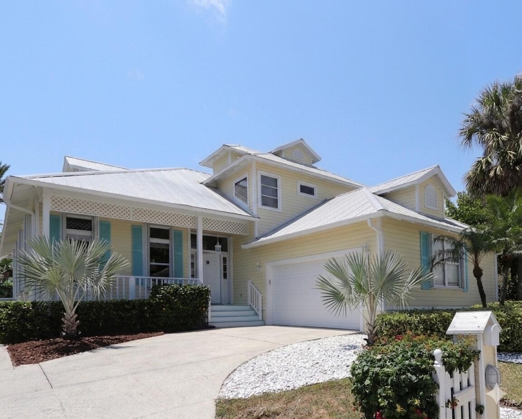 400 Seaside Lane - Photo 0