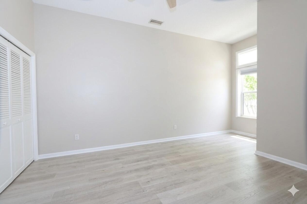 400 Seaside Lane - Photo 15