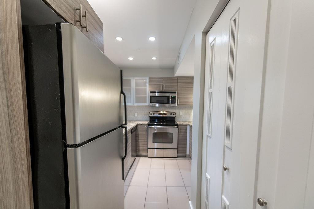 64 Isle Of Venice Drive - Photo 7