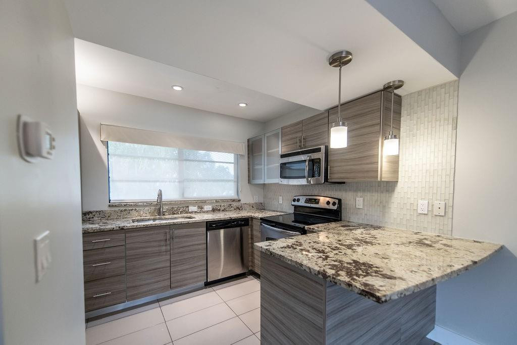 64 Isle Of Venice Drive - Photo 3