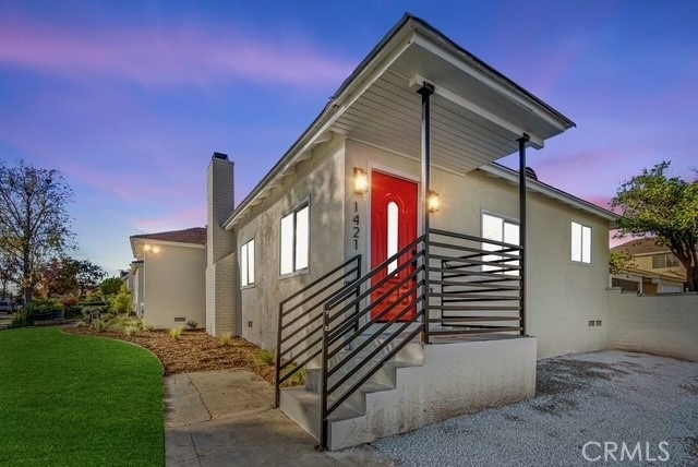 1421 E Norwood Place - Photo 3