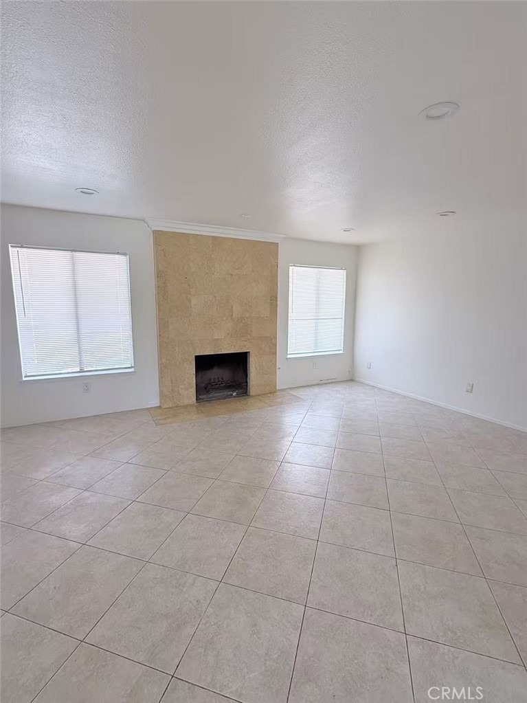 1360 N Hacienda - Photo 3