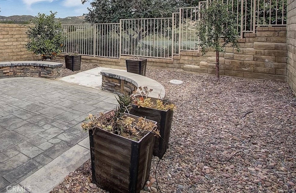 28545 Calex Drive - Photo 6